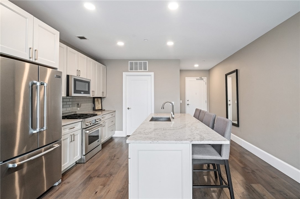 350 Oliver Ave - Photo 8