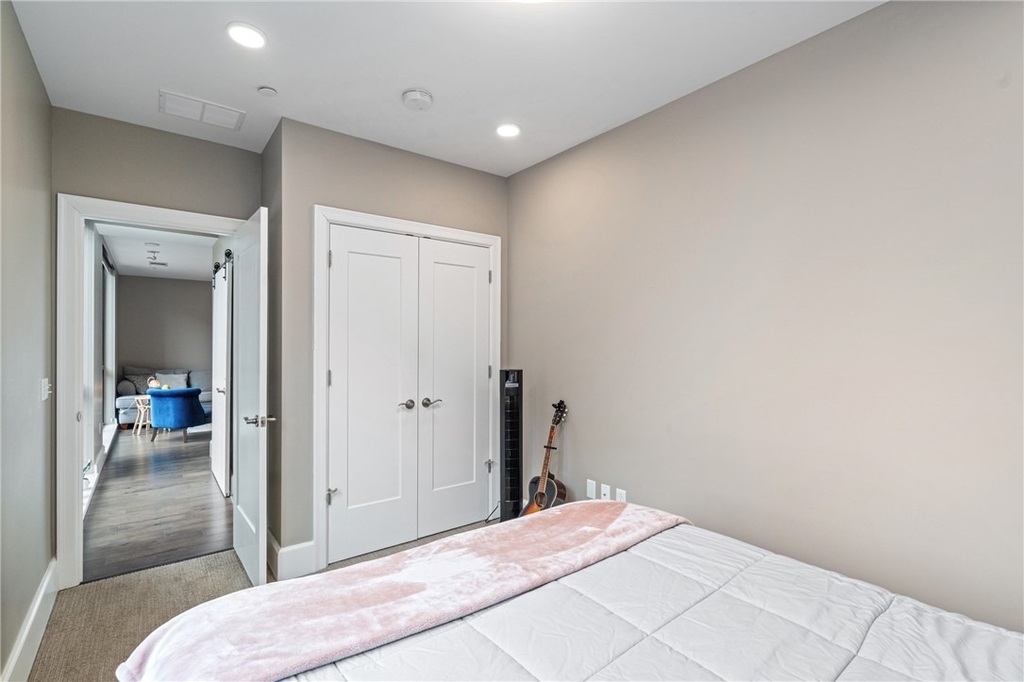 350 Oliver Ave - Photo 15