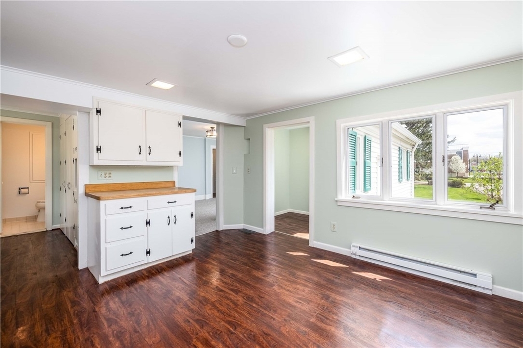 1253 Fairport Road - Photo 11
