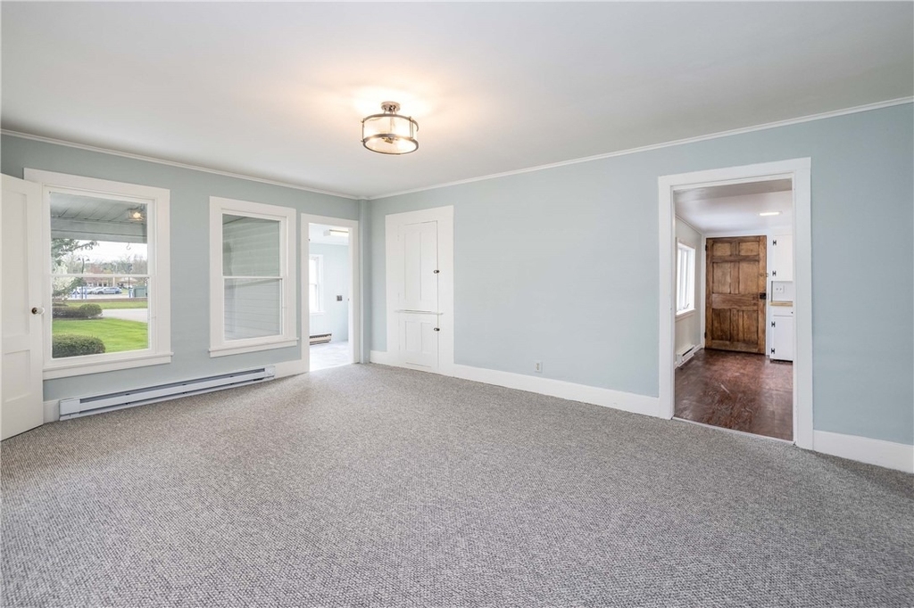 1253 Fairport Road - Photo 28