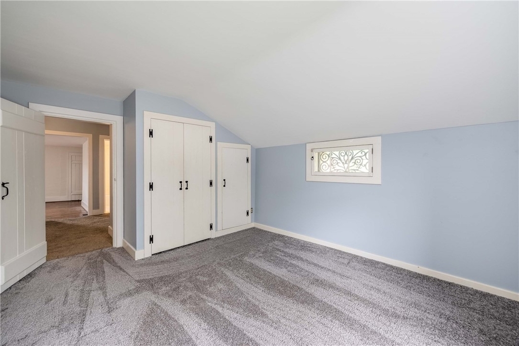 1253 Fairport Road - Photo 41