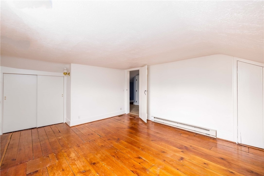 1253 Fairport Road - Photo 40