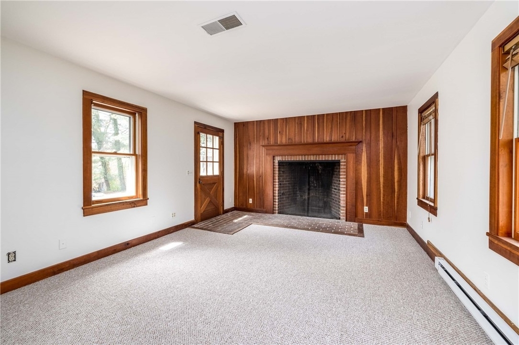 1253 Fairport Road - Photo 17