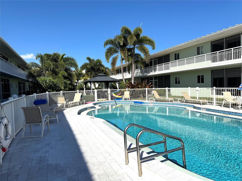 2100 Ne 38th Street - Photo 33