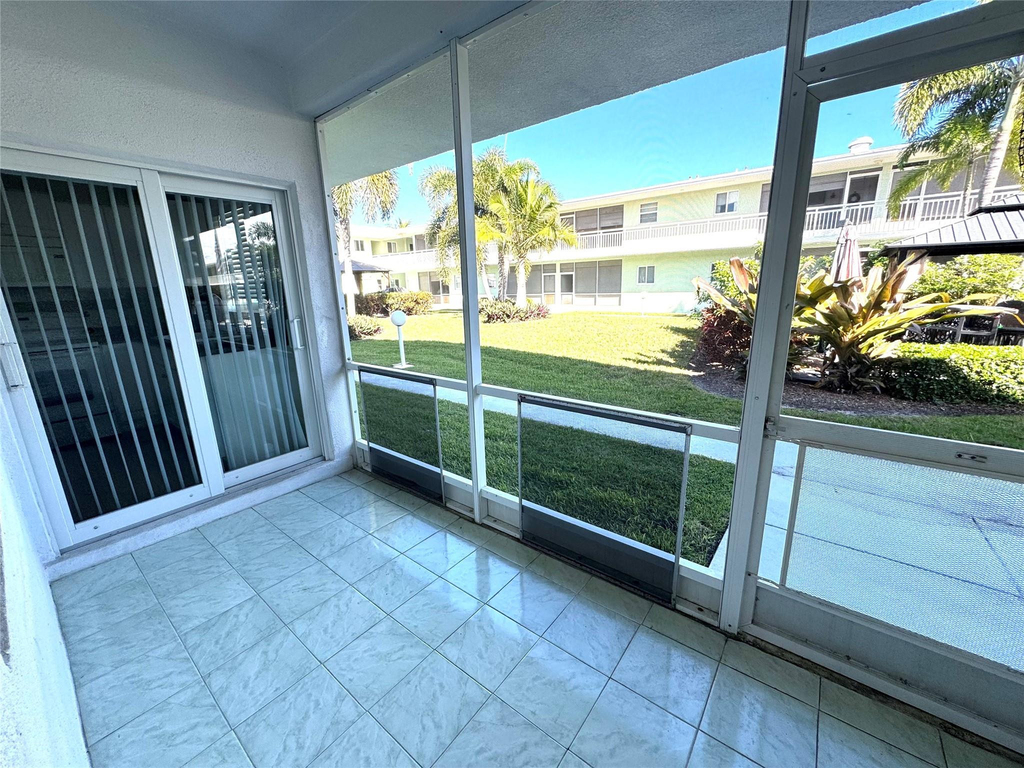 2100 Ne 38th Street - Photo 28