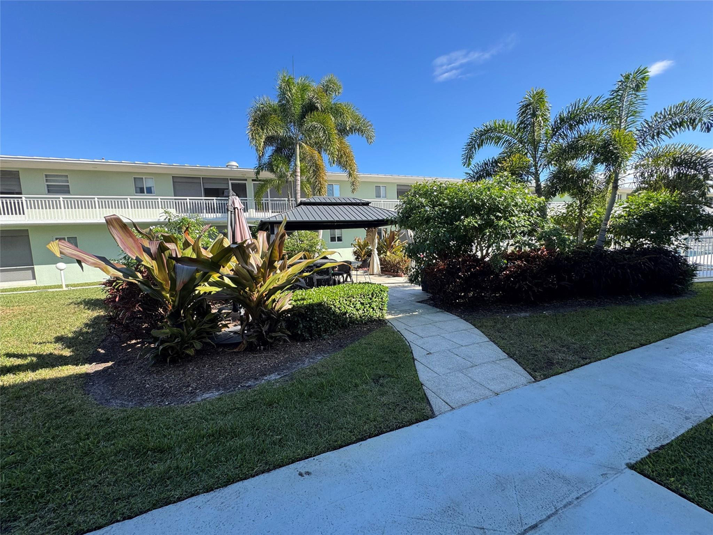 2100 Ne 38th Street - Photo 30