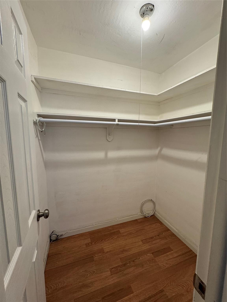 2100 Ne 38th Street - Photo 26