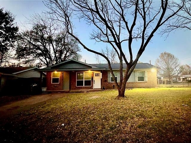 1115 Casa Drive - Photo 1