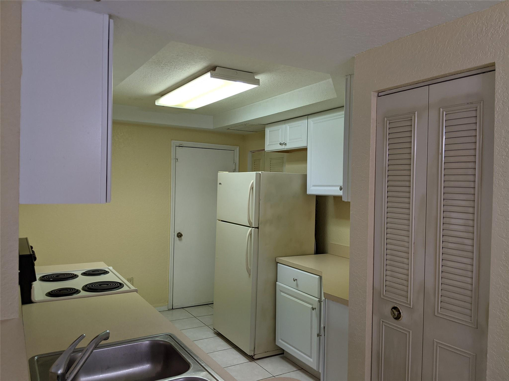 761 Sw 148th Avenue - Photo 7