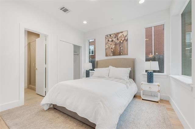 3915 N Hall Street - Photo 2