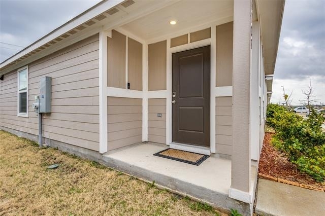 6723 Coulter Drive - Photo 3