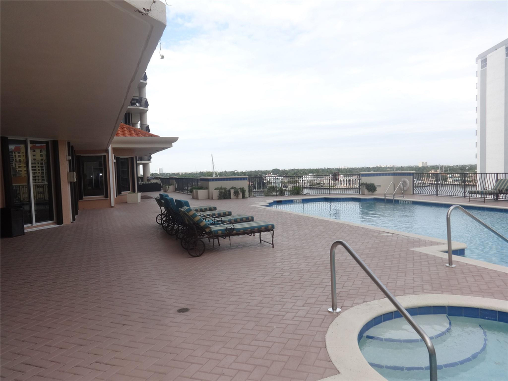 100 S Birch Road - Photo 26