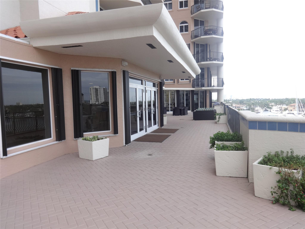 100 S Birch Road - Photo 28