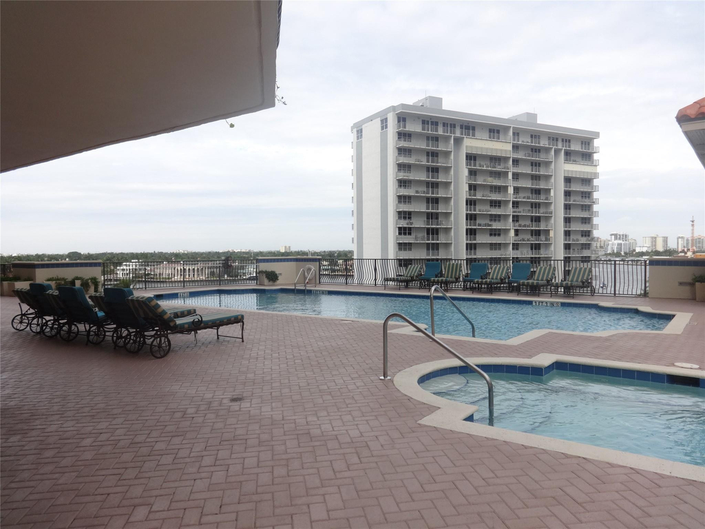 100 S Birch Road - Photo 25