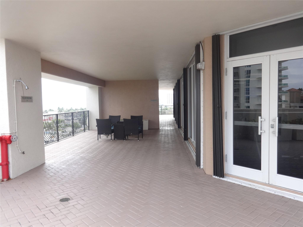 100 S Birch Road - Photo 27