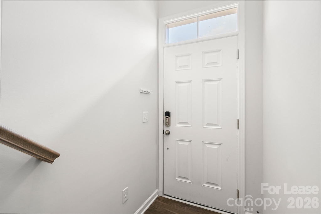 6985 Waterstone Drive - Photo 3