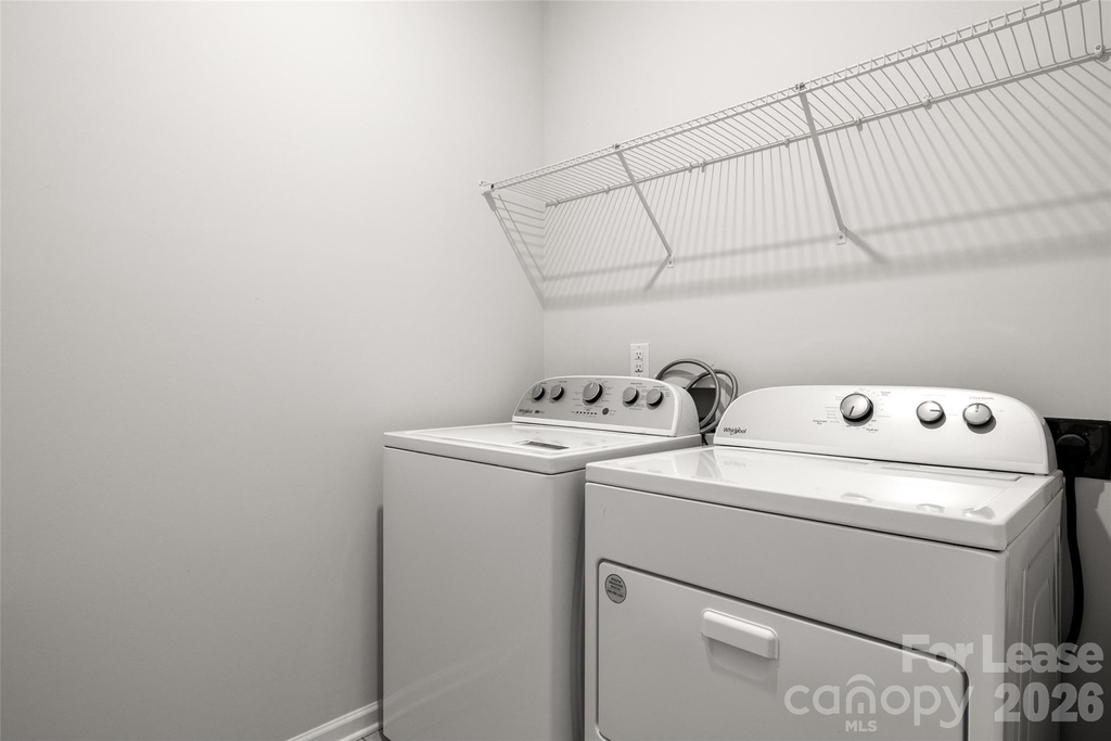 6985 Waterstone Drive - Photo 27