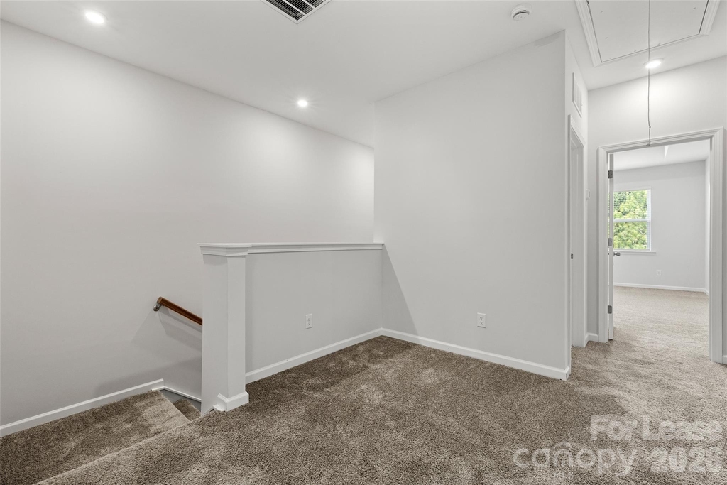 6985 Waterstone Drive - Photo 21