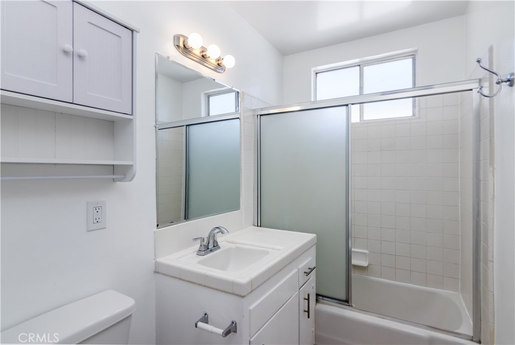 4065 Mclaughlin Avenue - Photo 11