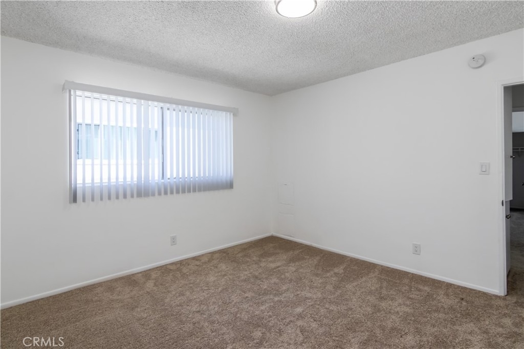 4065 Mclaughlin Avenue - Photo 12