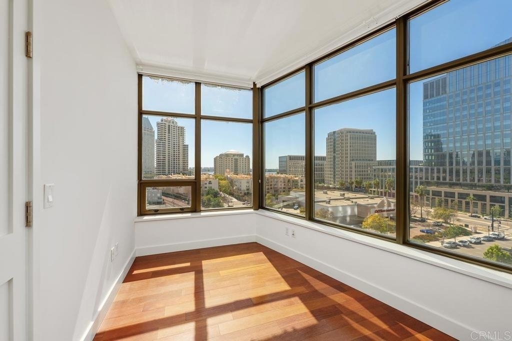 700 W E Street - Photo 15