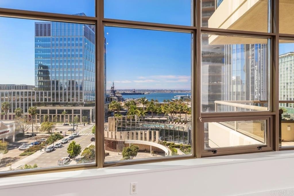 700 W E Street - Photo 9