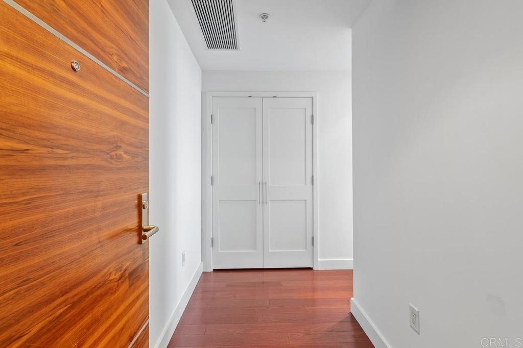 700 W E Street - Photo 0