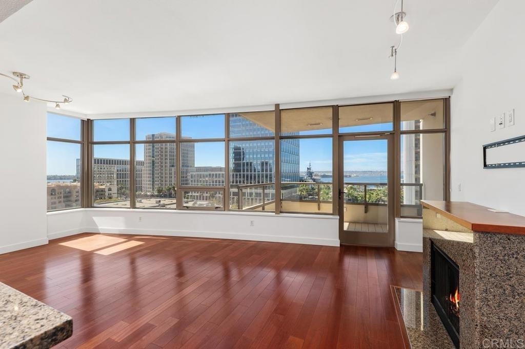 700 W E Street - Photo 5