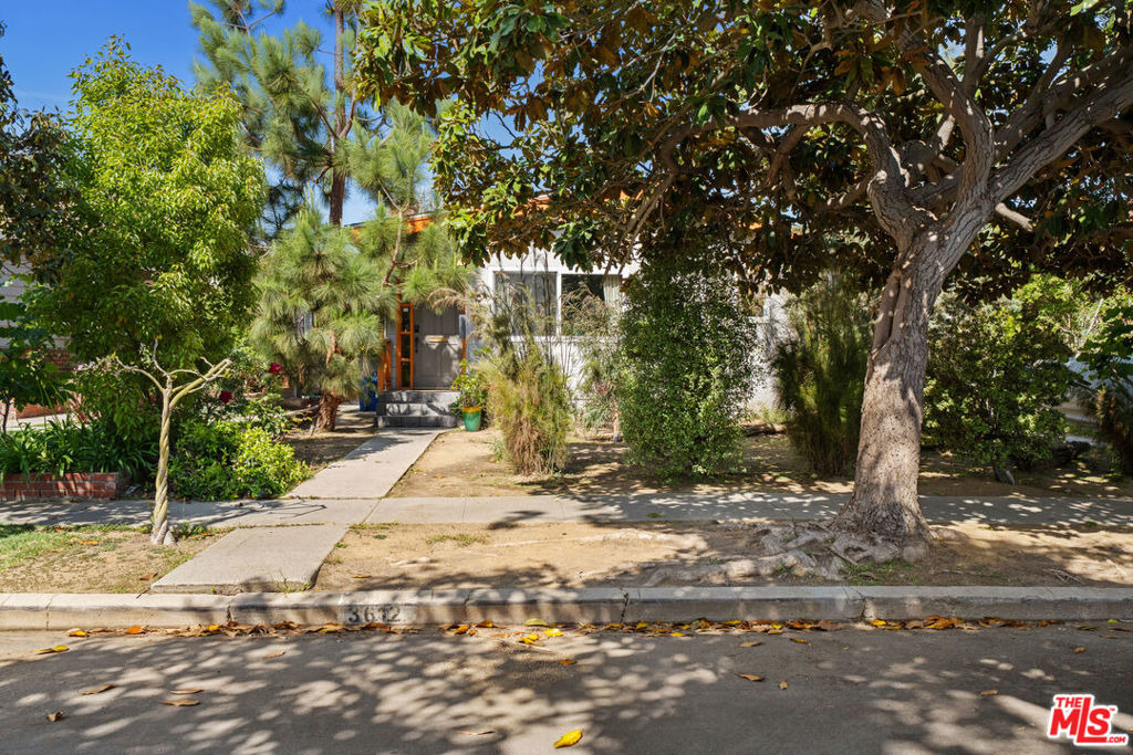 3612 Greenwood Avenue - Photo 12