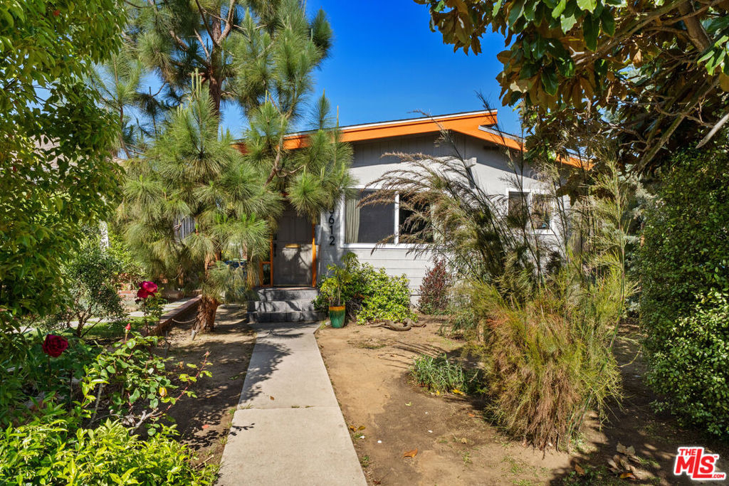 3612 Greenwood Avenue - Photo 5