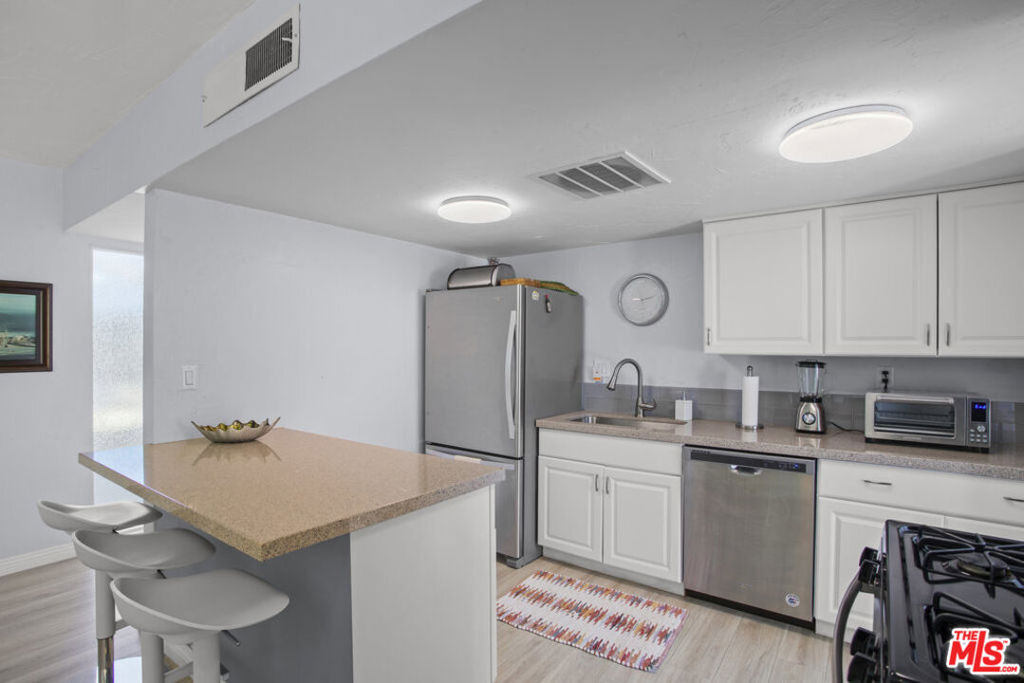 74125 San Marino Way - Photo 2