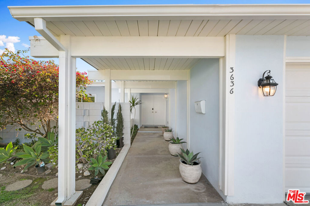 3636 Oceanhill Way - Photo 22