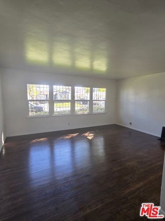 3311 1/2 W 78th Street - Photo 9