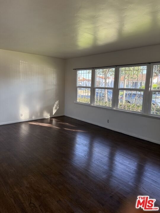 3311 1/2 W 78th Street - Photo 11