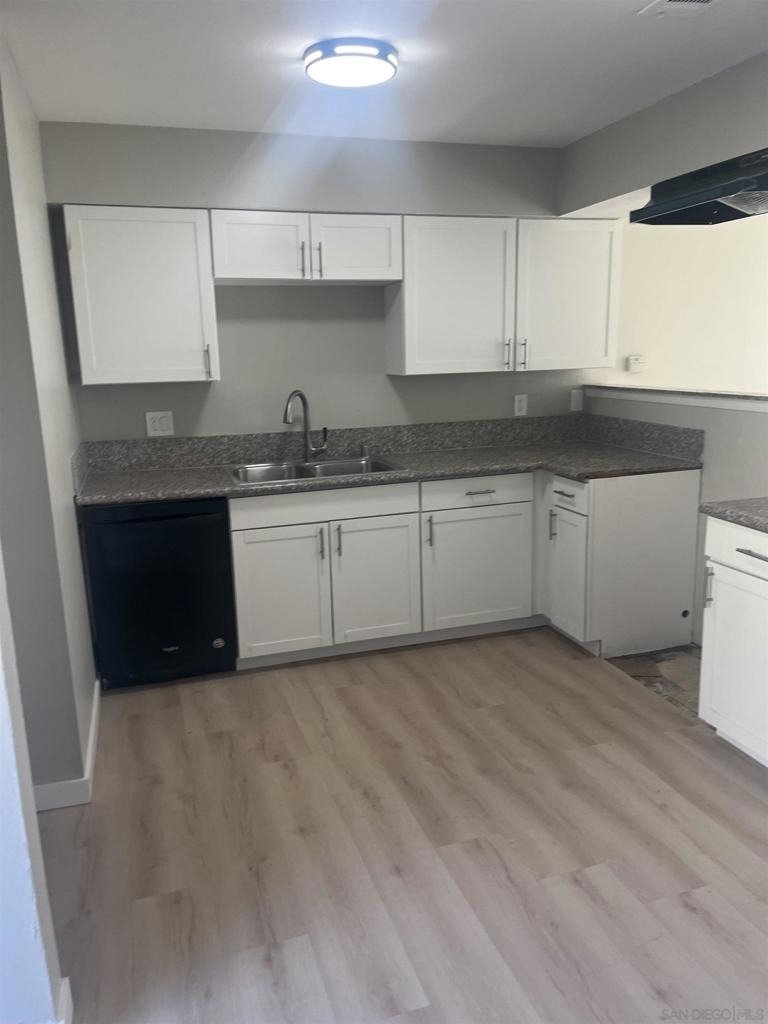 135 Cook St - Photo 7