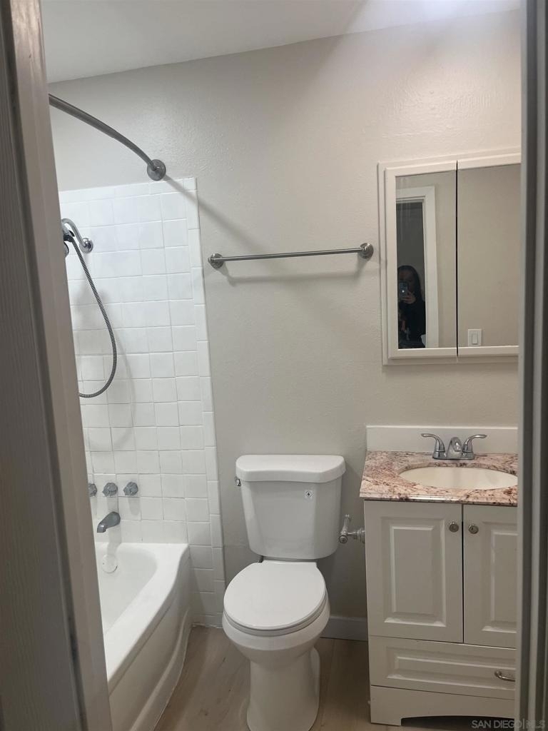 135 Cook St - Photo 15
