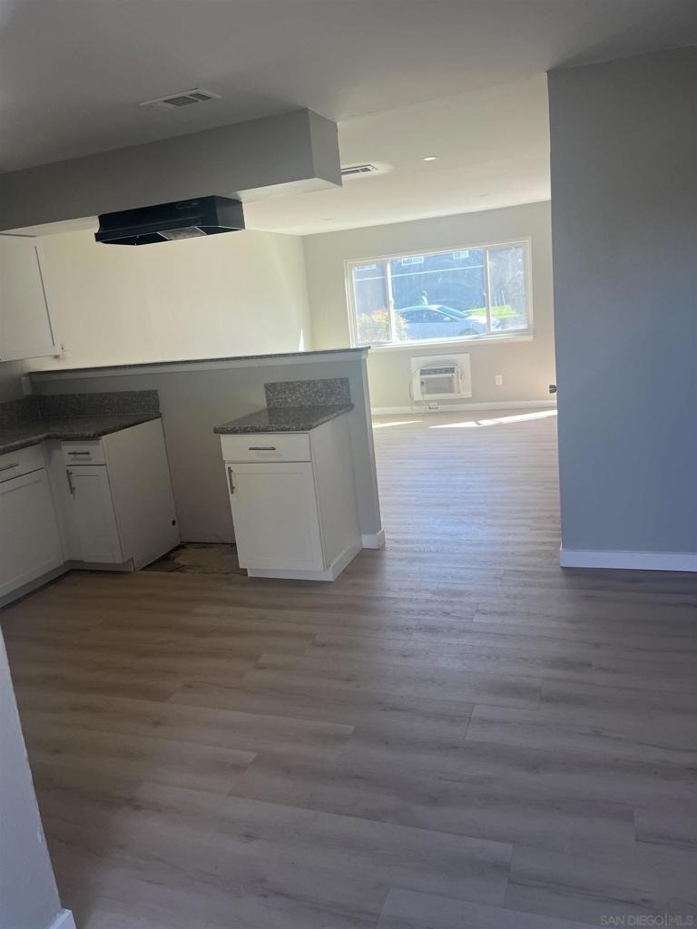 135 Cook St - Photo 4