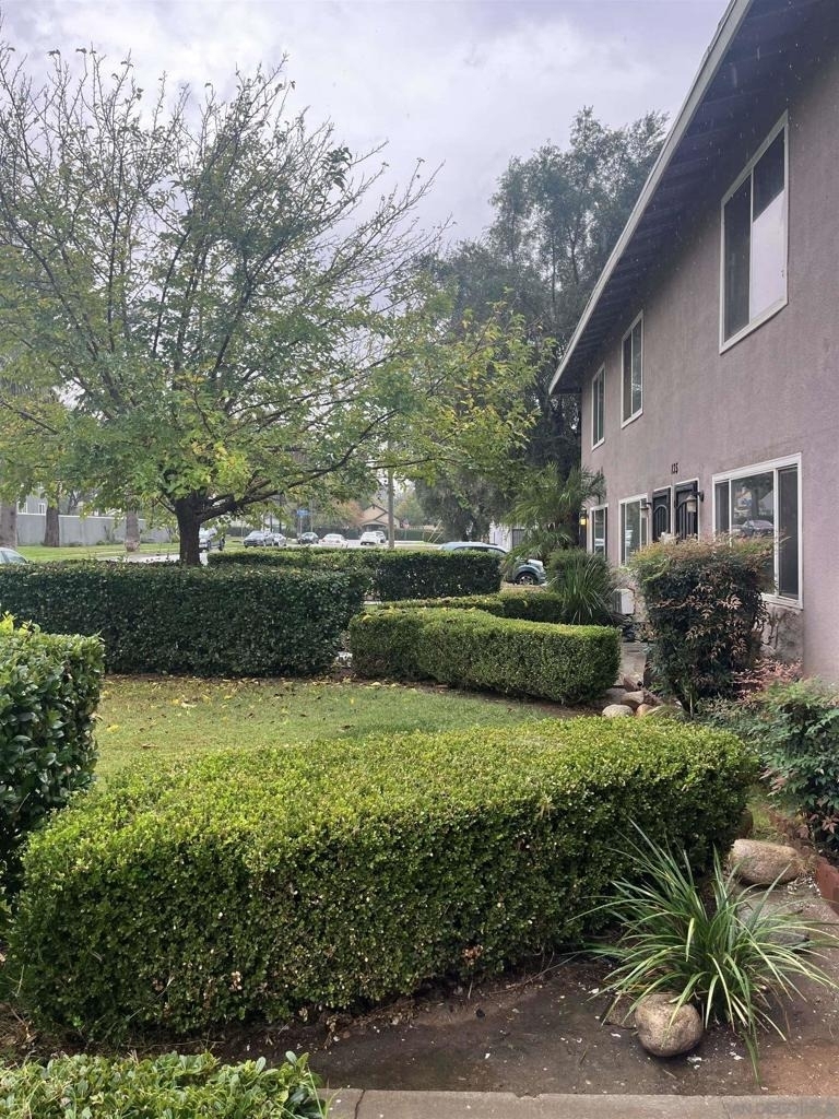 135 Cook St - Photo 1