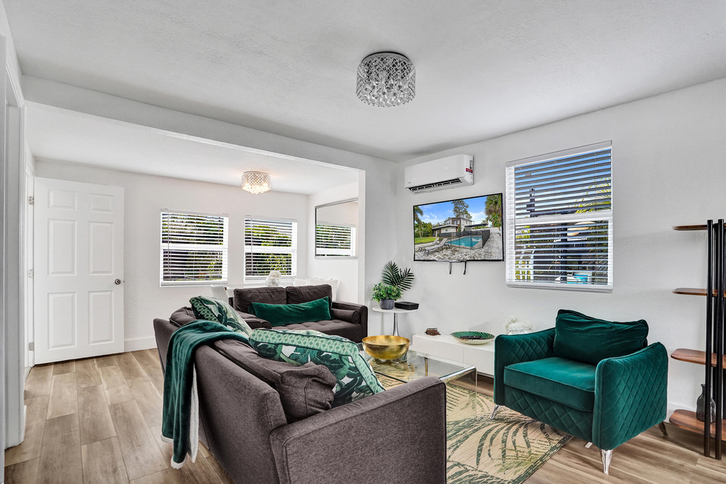 311 Se 3rd Avenue - Photo 9