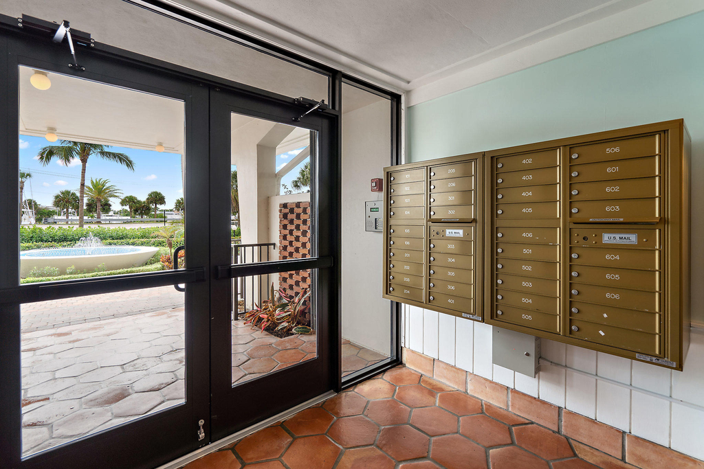 225 Beach Road - Photo 6