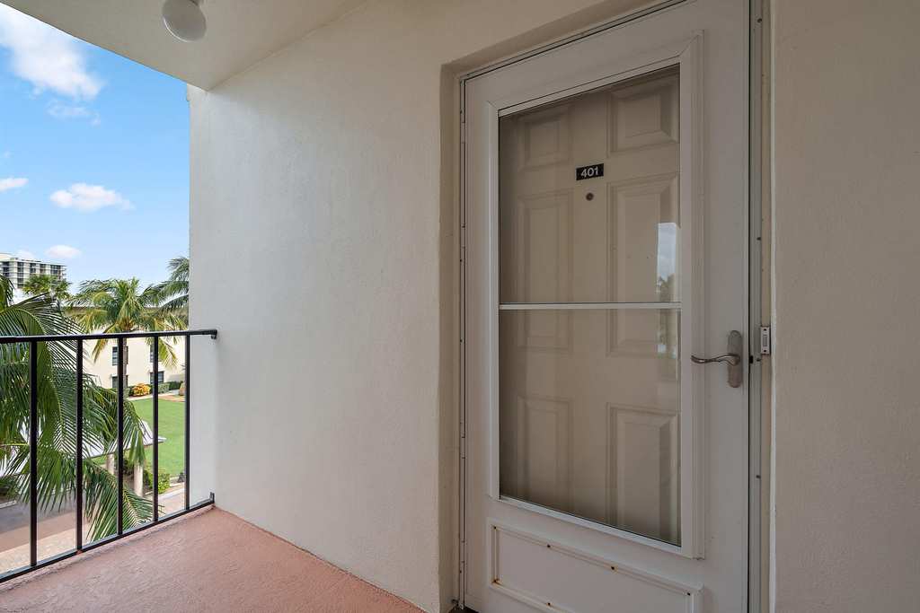 225 Beach Road - Photo 8