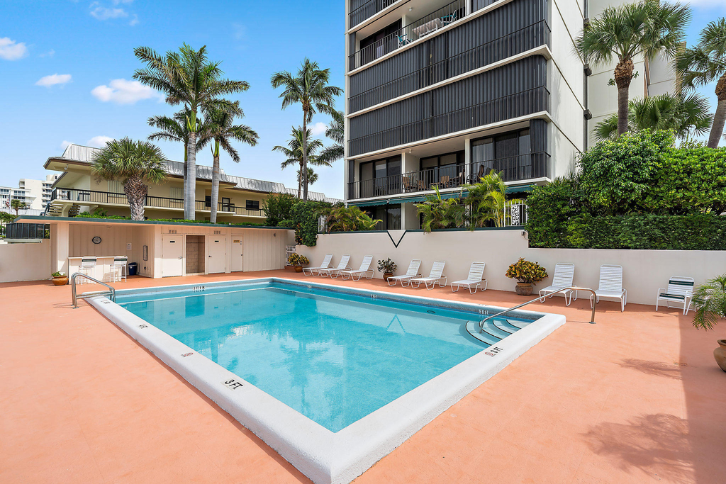 225 Beach Road - Photo 4
