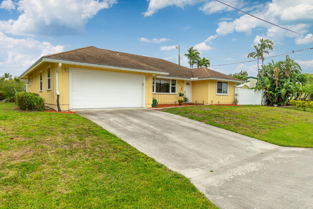 6130 Francis Street - Photo 2