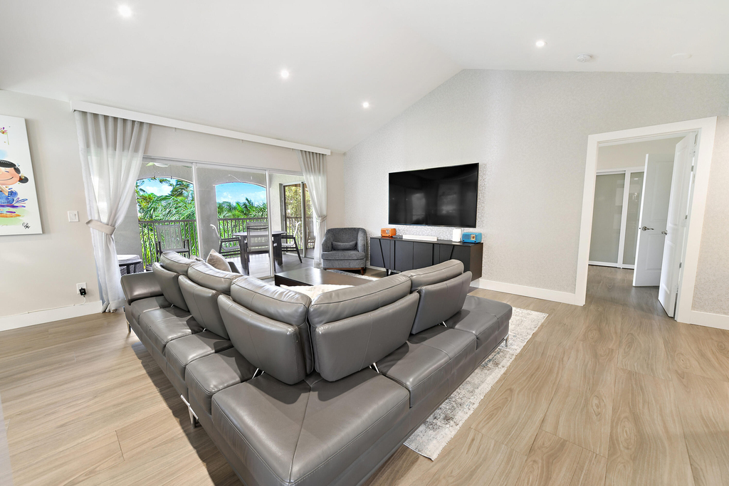7369 Orangewood Lane - Photo 10