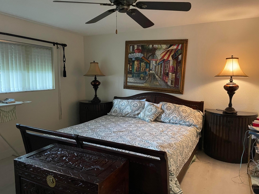 1198 Hillsboro Mile - Photo 9