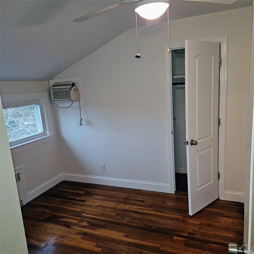 218 Warren Avenue - Photo 5