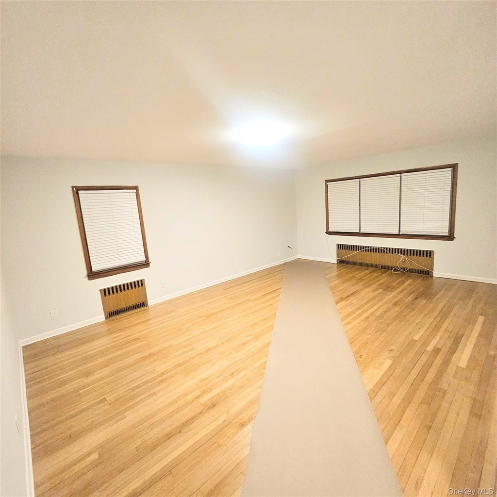 109 Rockwell Street - Photo 8