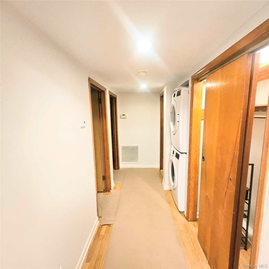 109 Rockwell Street - Photo 6