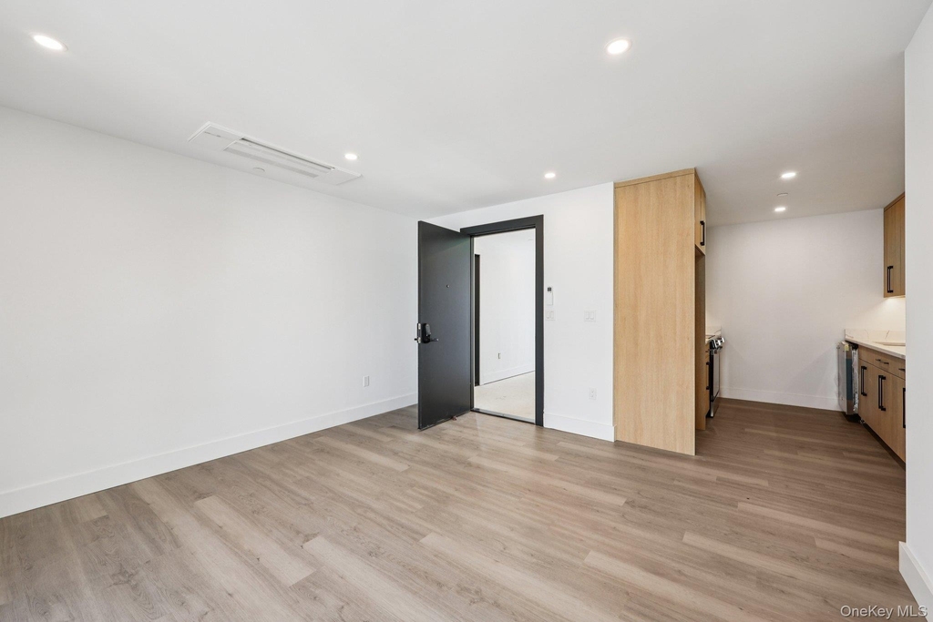 325 Manville Road - Photo 8