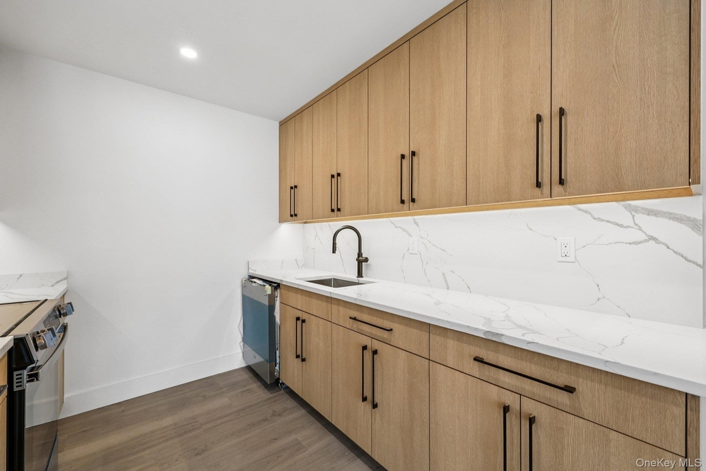 325 Manville Road - Photo 3